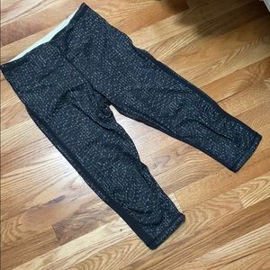 Lululemon Size 4 crops